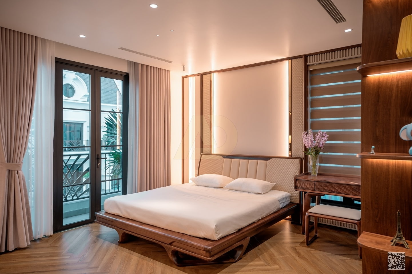 PHÒNG NGỦ GỖ ÓC CHÓ ĐẸP TINH TẾ TỪNG CHI TIẾT